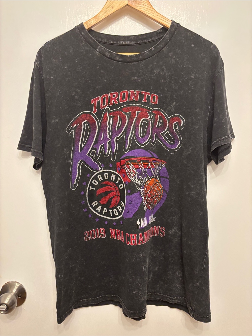 NBA Toronto Raptors Black Graphic Short Sleeve Tee with Purple & Red Print